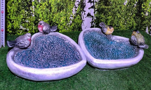 птички у поилки